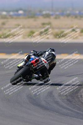 media/Oct-08-2022-SoCal Trackdays (Sat) [[1fc3beec89]]/Turn 11 Backside (1145am)/